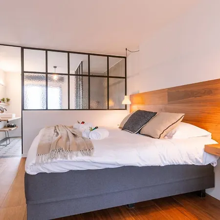 Romantic Studio On Top Location In Apartment *