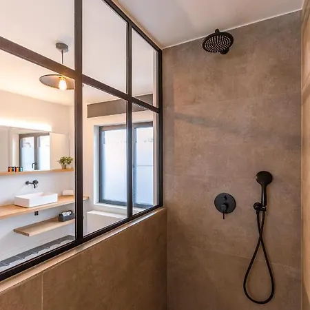 アパート Romantic Studio On Top Location In クノック・ヘイスト