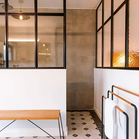 Romantic Studio On Top Location In * クノック・ヘイスト